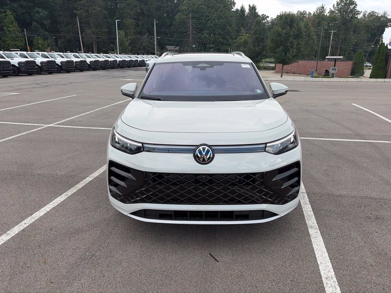 New 2026 Volkswagen Tiguan SUV