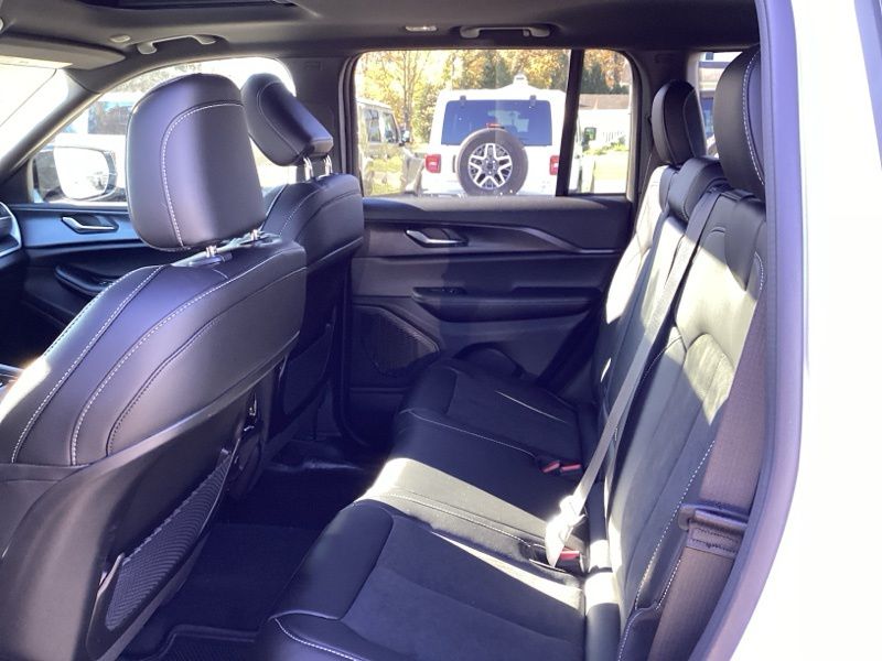 New 2025 Jeep Grand Cherokee SUV