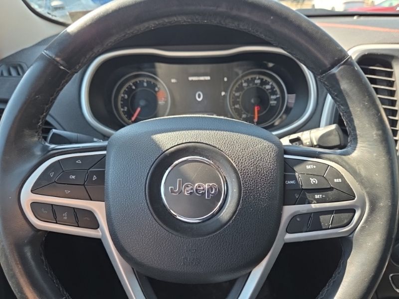 Used 2018 Jeep Cherokee SUV