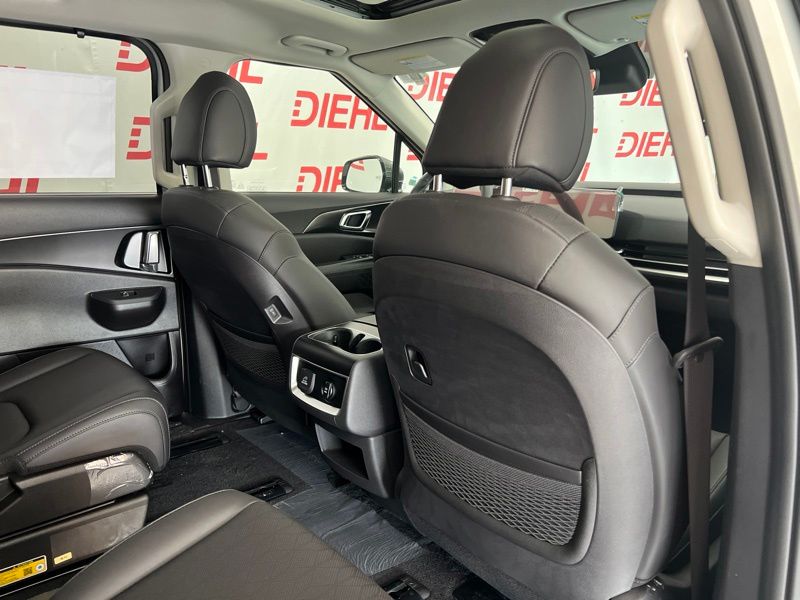 New 2027 Kia Carnival MPV Van