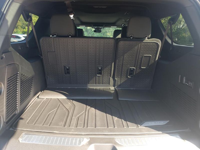 New 2026 Chevrolet Suburban SUV