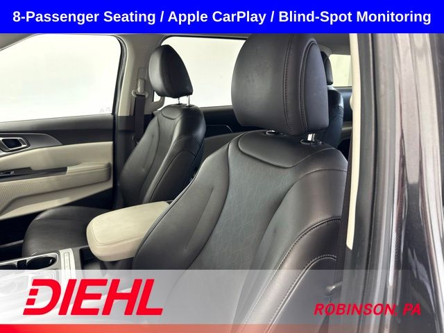 Used 2024 Kia Carnival Van