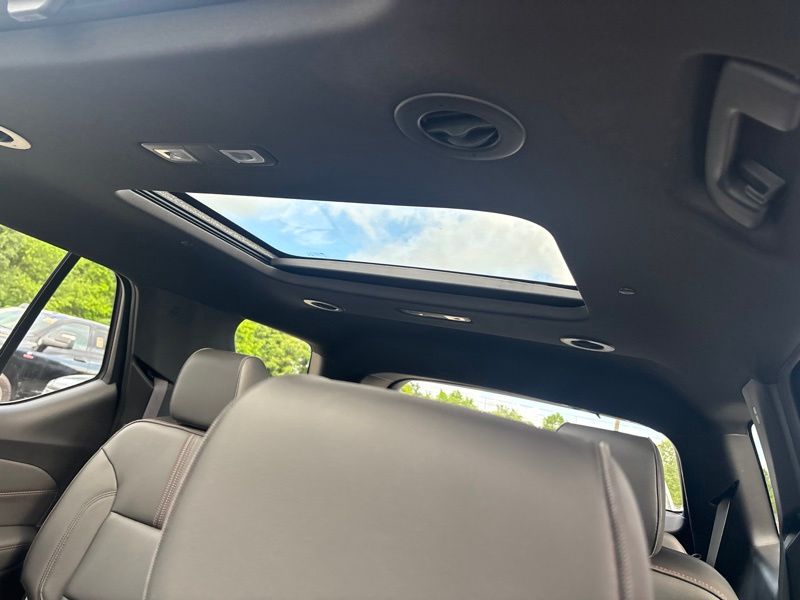 Used 2023 Chevrolet Traverse SUV