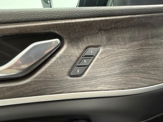 Used 2025 Jeep Grand Cherokee SUV