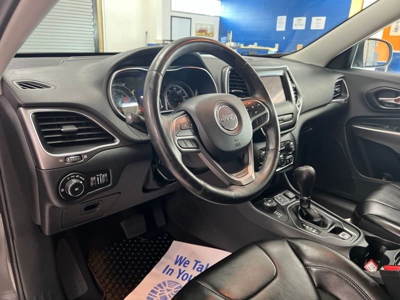 Used 2019 Jeep Cherokee SUV