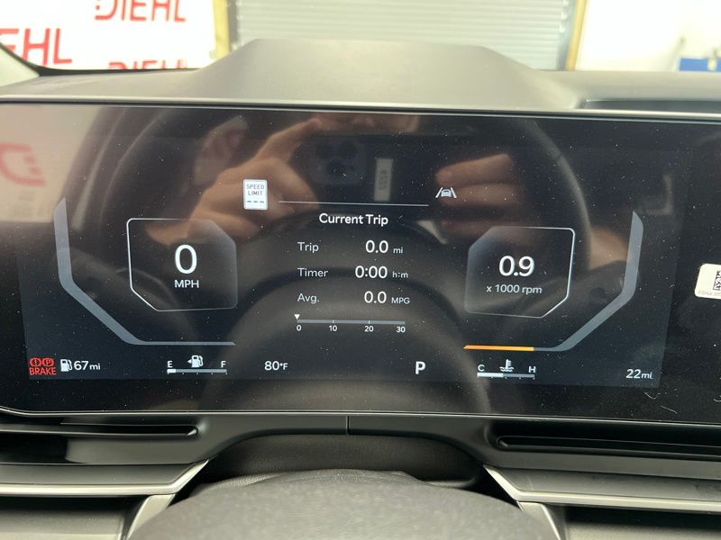 New 2026 Kia Carnival MPV Van