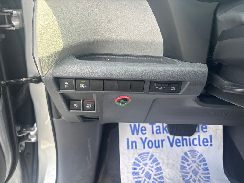 Used 2022 Toyota Sienna Van