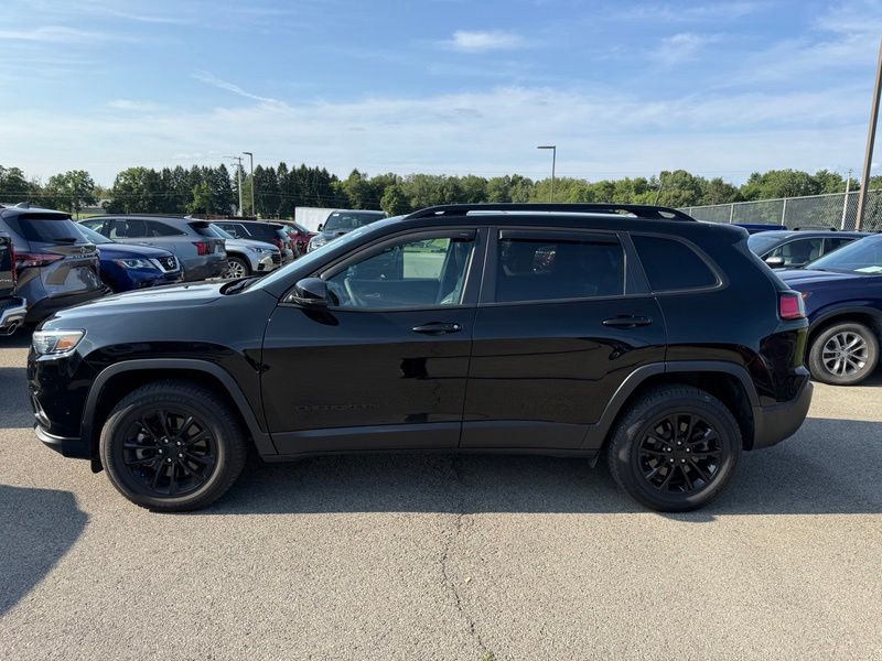 Used 2023 Jeep Cherokee SUV