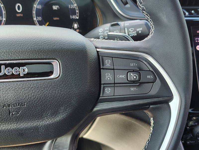 Used 2025 Jeep Grand Cherokee L SUV