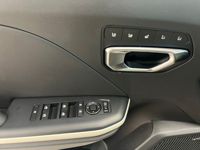 New 2026 Kia K4 Hatchback Hatchback