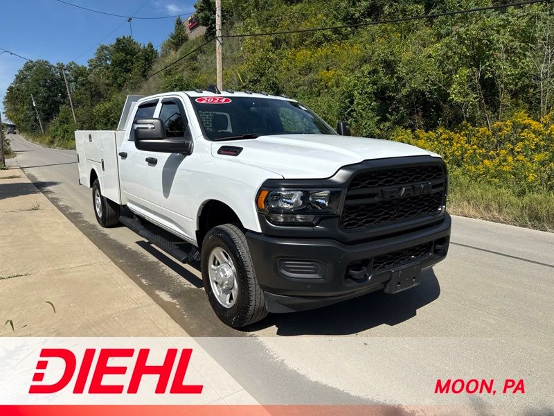  2024 RAM 3500 Chassis Tradesman Crew Cab LB 4WD   