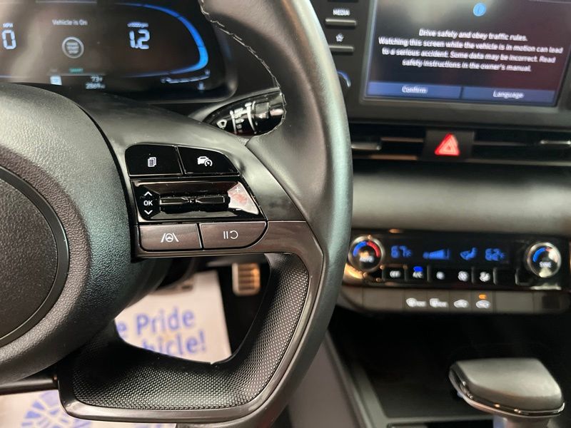 Used 2025 Hyundai Elantra Sedan