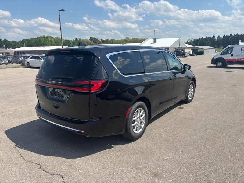New 2027 Chrysler Pacifica Van