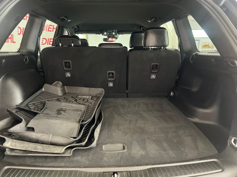 Used 2024 Jeep Grand Cherokee SUV