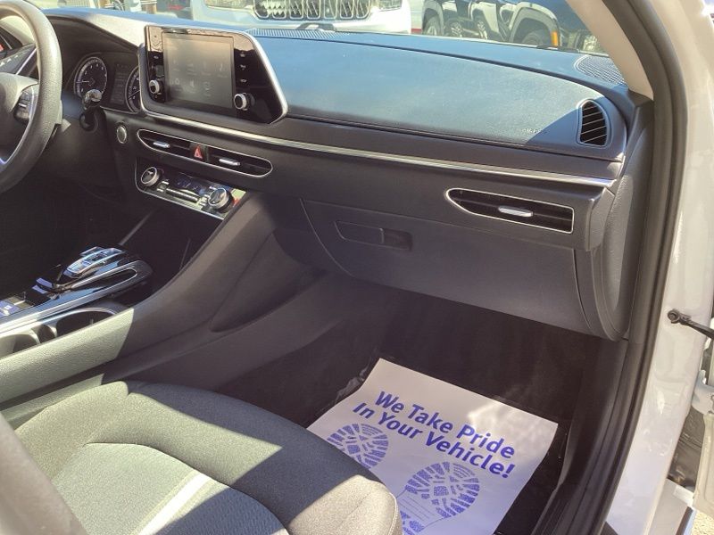 Used 2021 Gray Hyundai SEL image 15