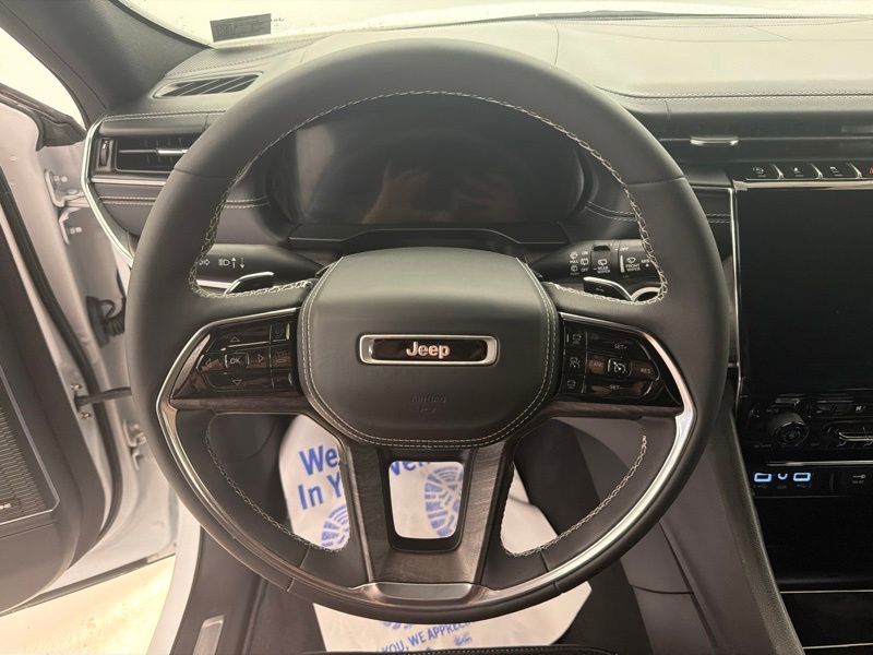 Used 2023 Jeep Grand Cherokee SUV
