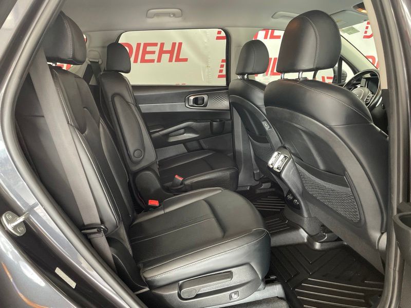 Used 2023 Kia Sorento Hybrid SUV