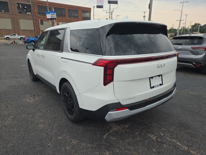 New 2027 Kia Carnival MPV Van