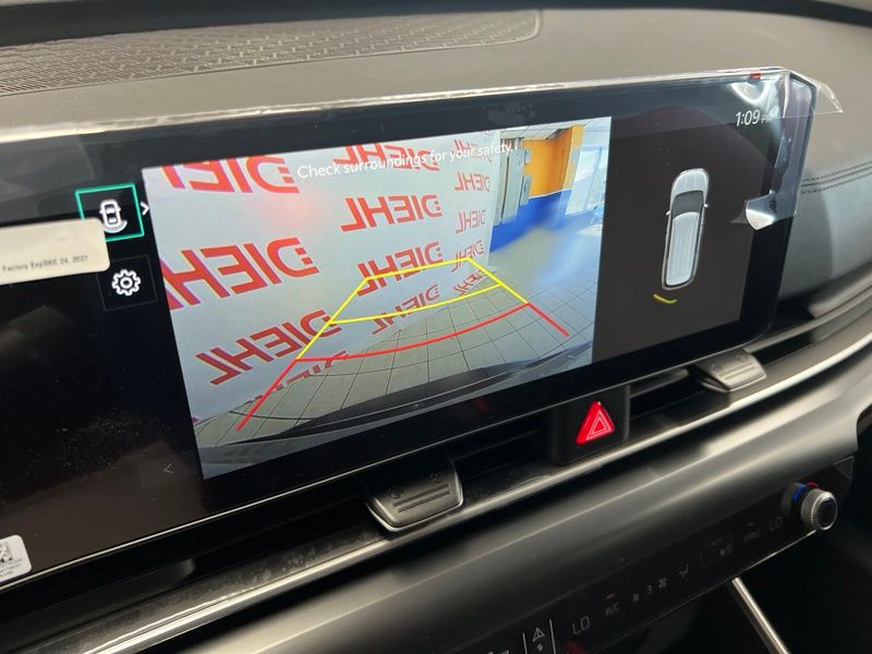 New 2027 Kia Carnival MPV Van