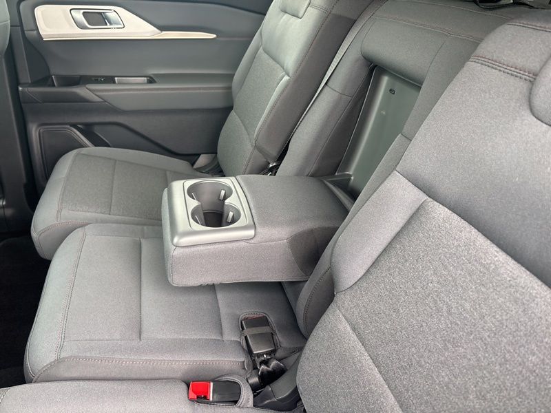 Used 2025 Ford Explorer SUV