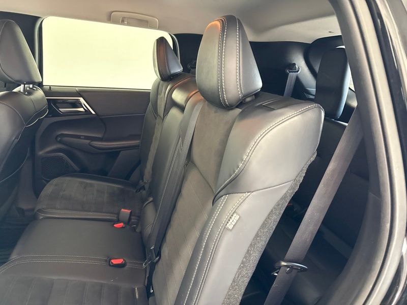Used 2024 Mitsubishi Outlander SUV