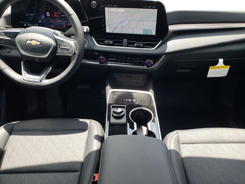 2026 Chevrolet Equinox LT - Photo 8