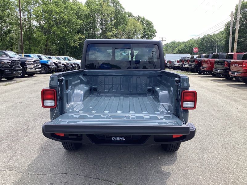 New 2026 Jeep Gladiator Truck