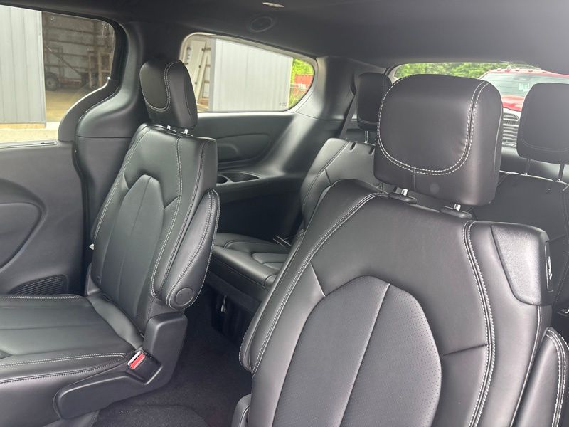 New 2027 Chrysler Pacifica Van