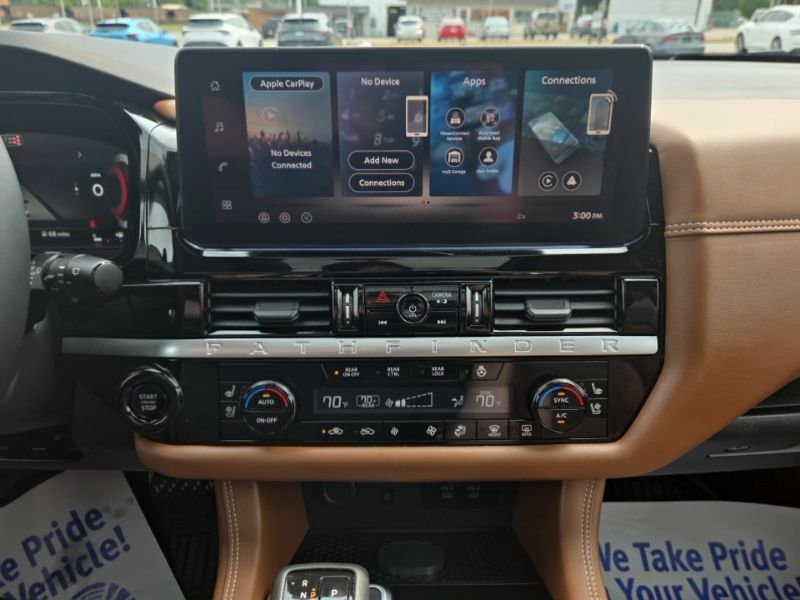 Used 2026 Nissan Pathfinder SUV