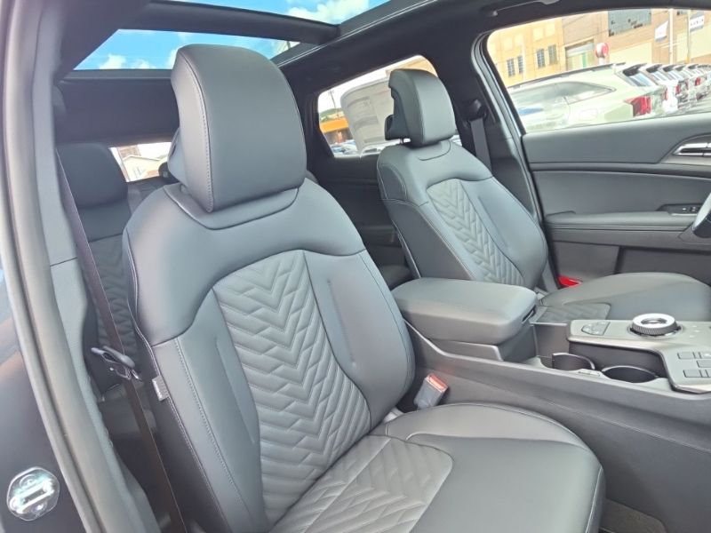 New 2026 Kia Sportage Hybrid SUV