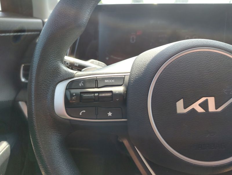 Used 2023 Kia Sportage Hybrid SUV