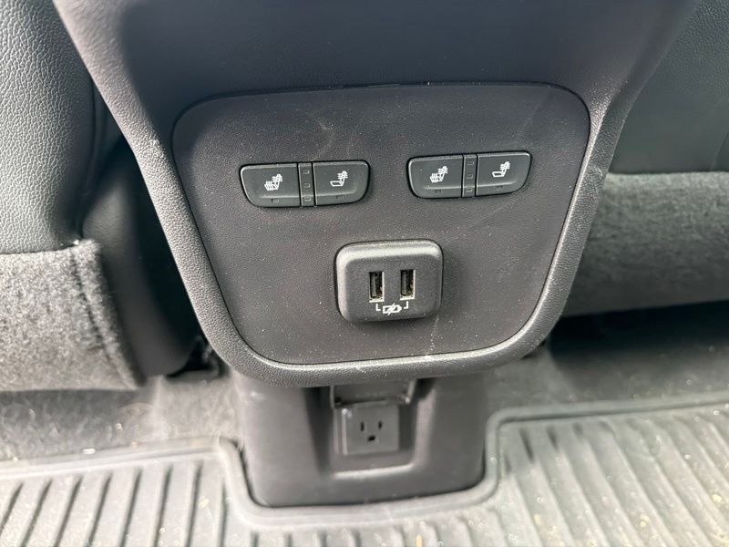 Used 2024 Chevrolet Equinox SUV