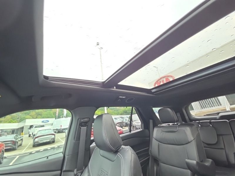 Used 2024 Ford Explorer SUV