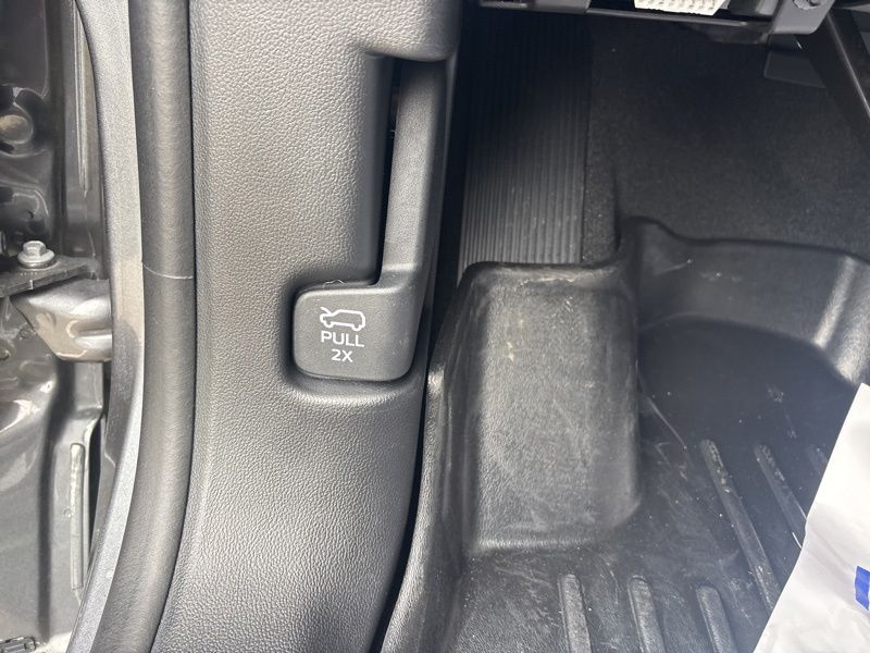 Used 2025 Ford Explorer SUV
