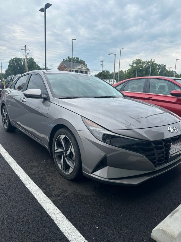 Used 2023 Hyundai Elantra Sedan