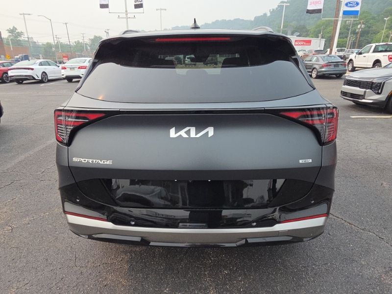 New 2026 Kia Sportage Hybrid SUV
