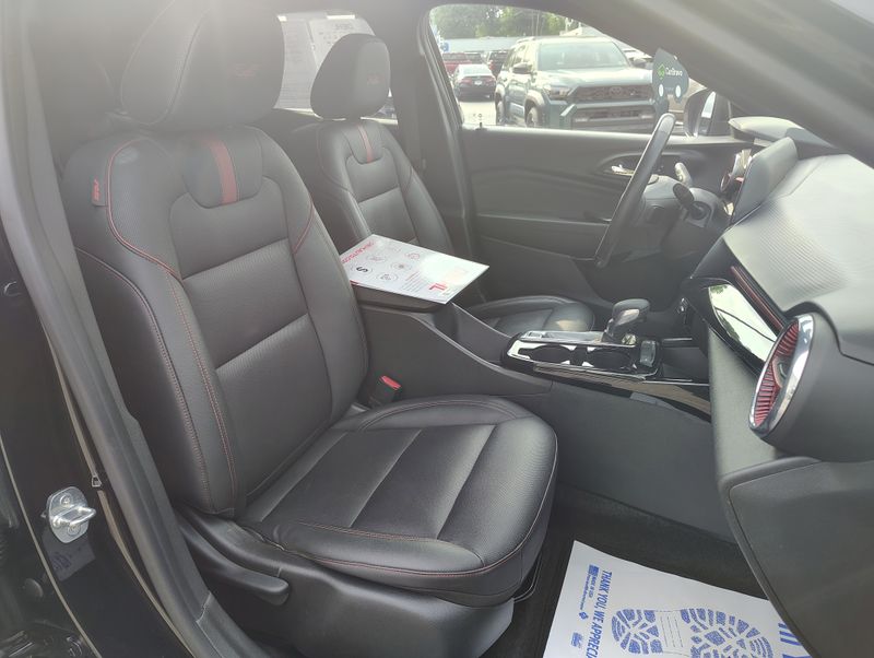 Used 2024 Chevrolet Trax SUV