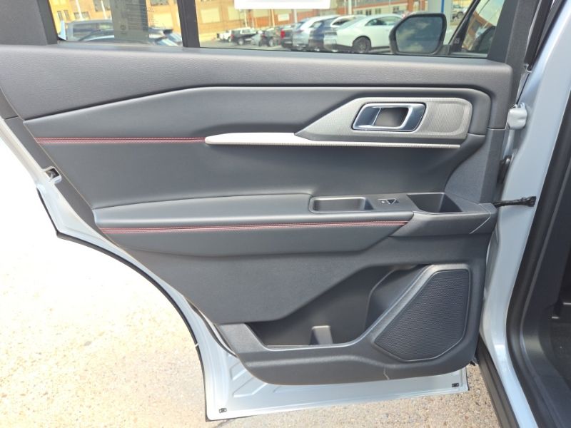 New 2026 Ford Explorer SUV