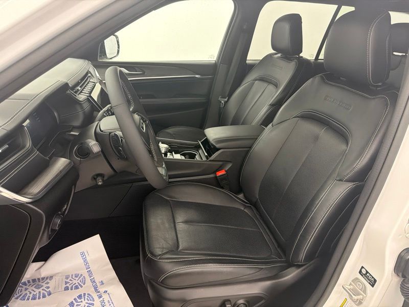 Used 2023 Jeep Grand Cherokee SUV