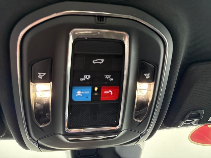 Used 2025 Jeep Grand Cherokee SUV