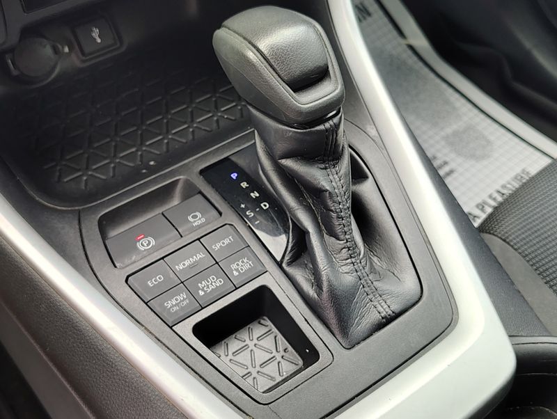 Used 2021 Toyota RAV4 SUV