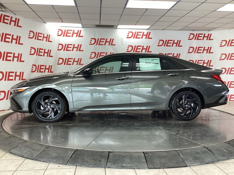 New 2026 Hyundai Elantra Sedan