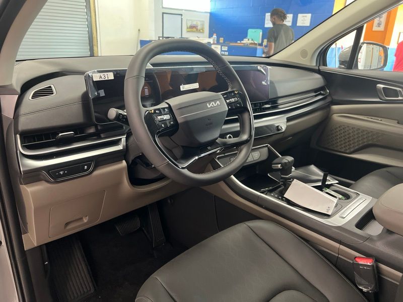New 2027 Kia Carnival MPV Van