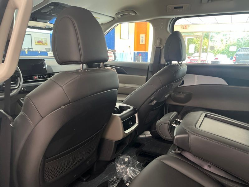 New 2027 Kia Carnival MPV Van