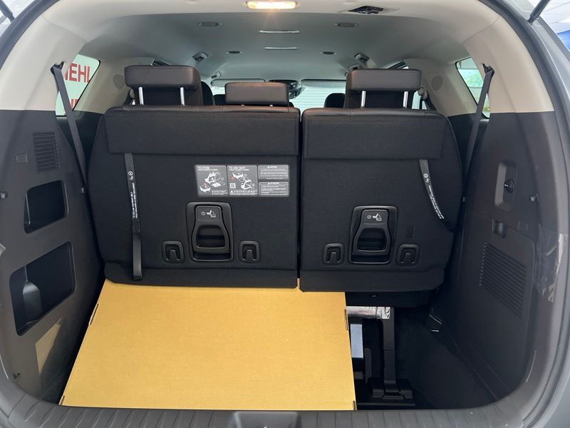 New 2027 Kia Carnival MPV Van