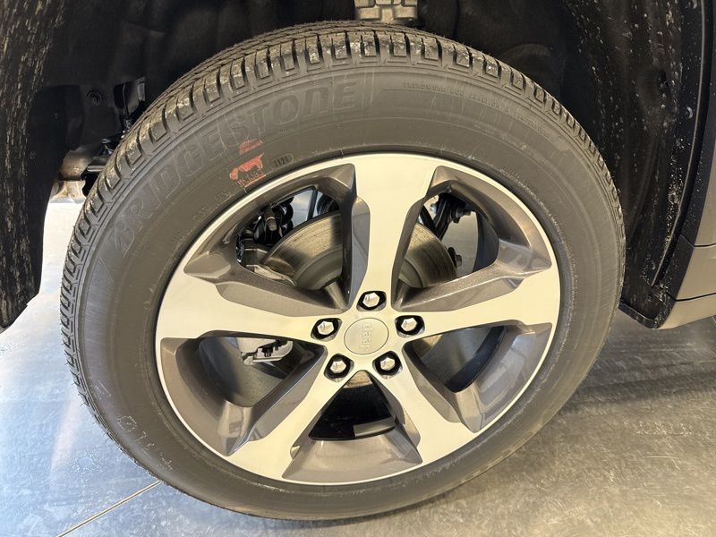 Used 2026 Jeep Grand Cherokee SUV