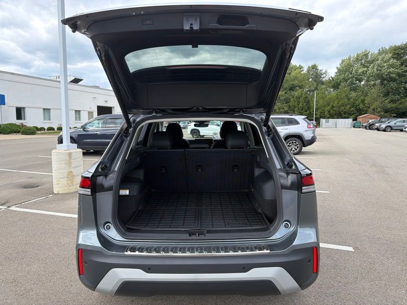 Used 2025 Volkswagen Tiguan SUV