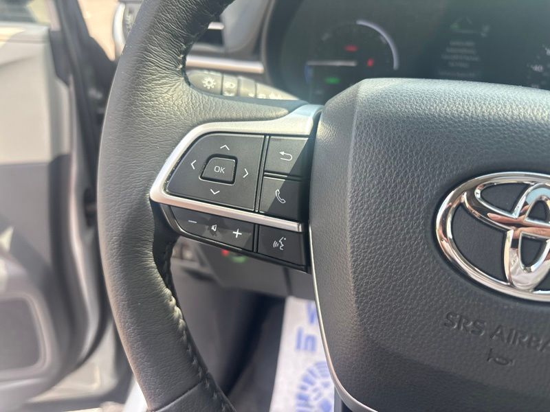 Used 2022 Toyota Sienna Van