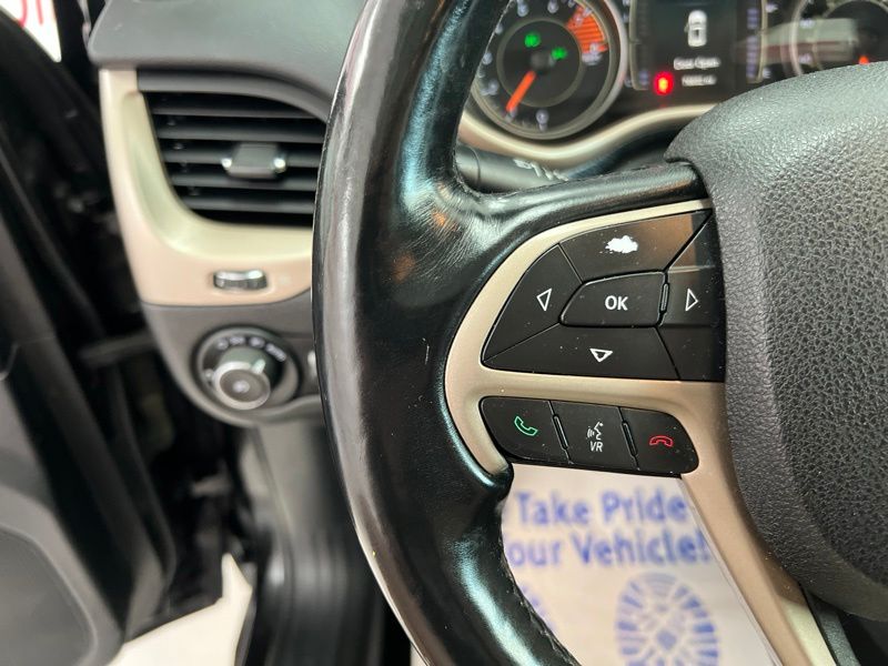 Used 2017 Jeep Cherokee SUV