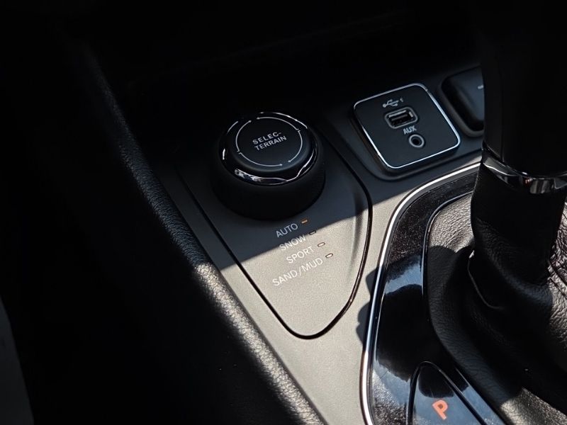 Used 2023 Jeep Cherokee SUV